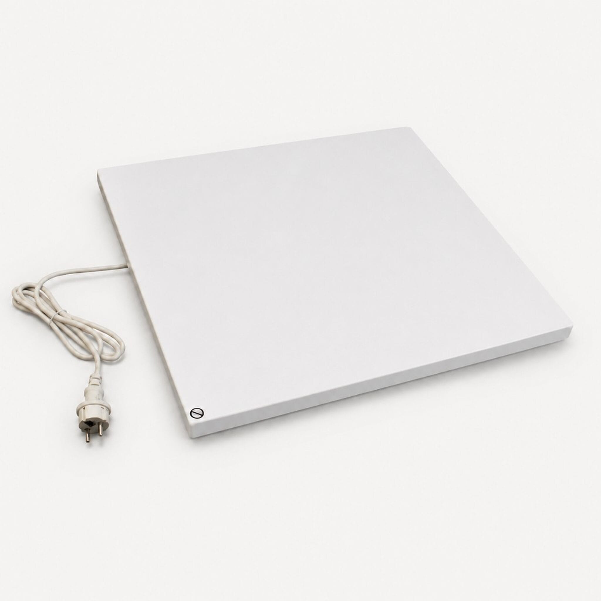 Infrarood paneel Milano HT 450W 60×60 – productfoto VH Milano HT infrarood paneel 450W 60×60 cm – wit plafondpaneel met snoer en stekker